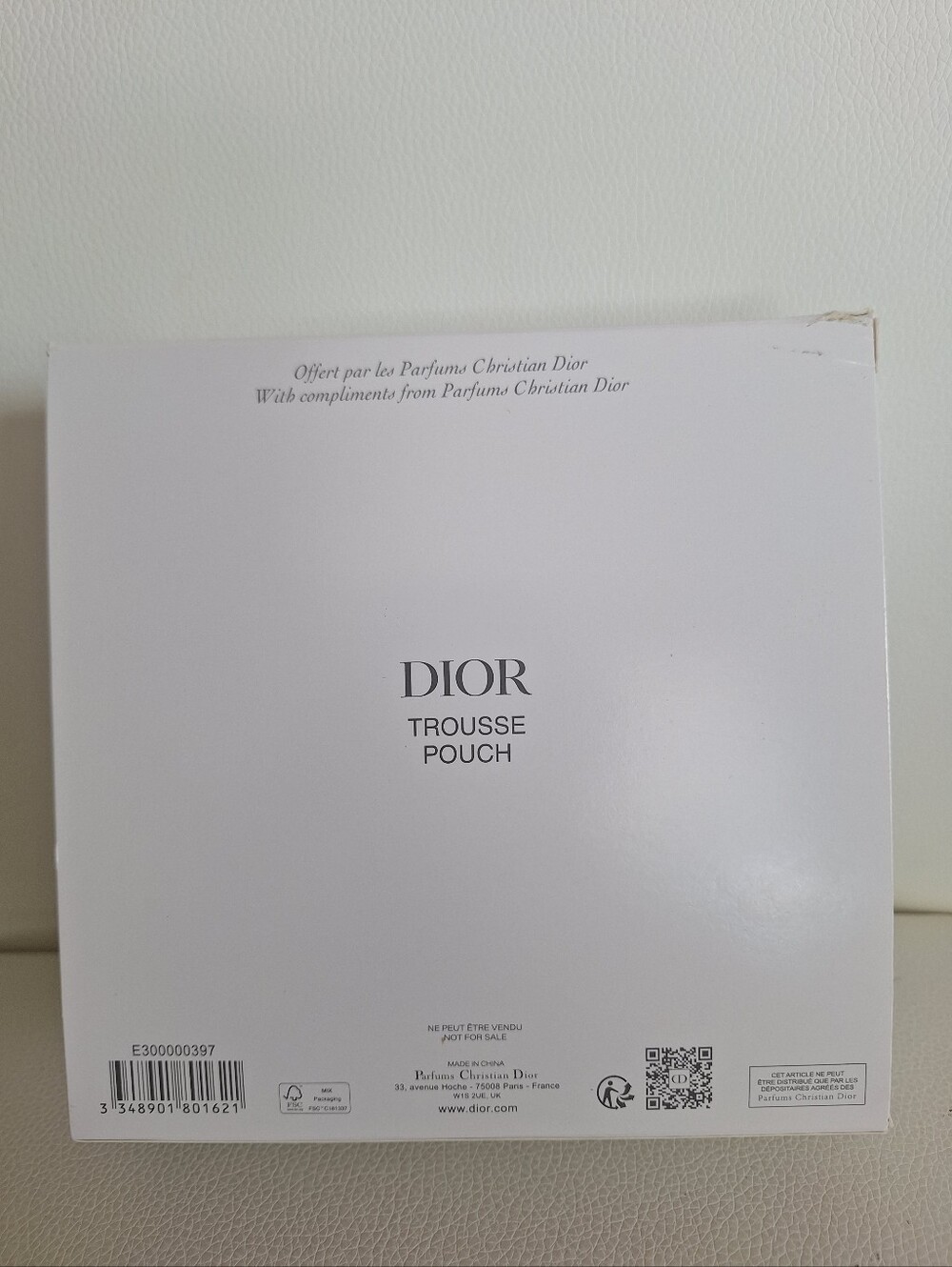 Dior Pink & Gold Butterfly Round Beauty Pouch NWOT - Picture 5 of 8